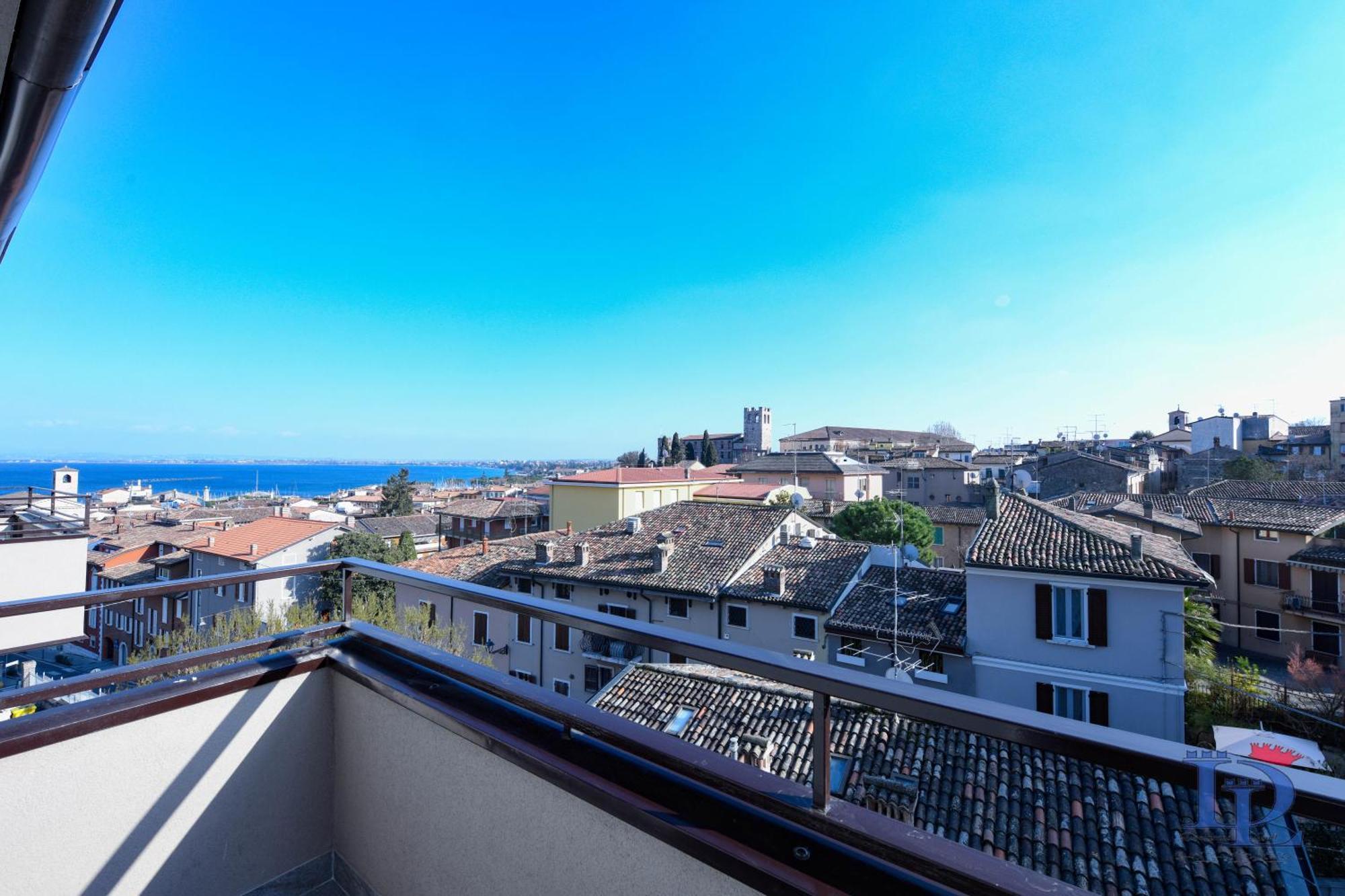 Desenzanoloft Official Partner Marriott Homes & Villas - Jack'S Penthouse Desenzano del Garda Eksteriør billede